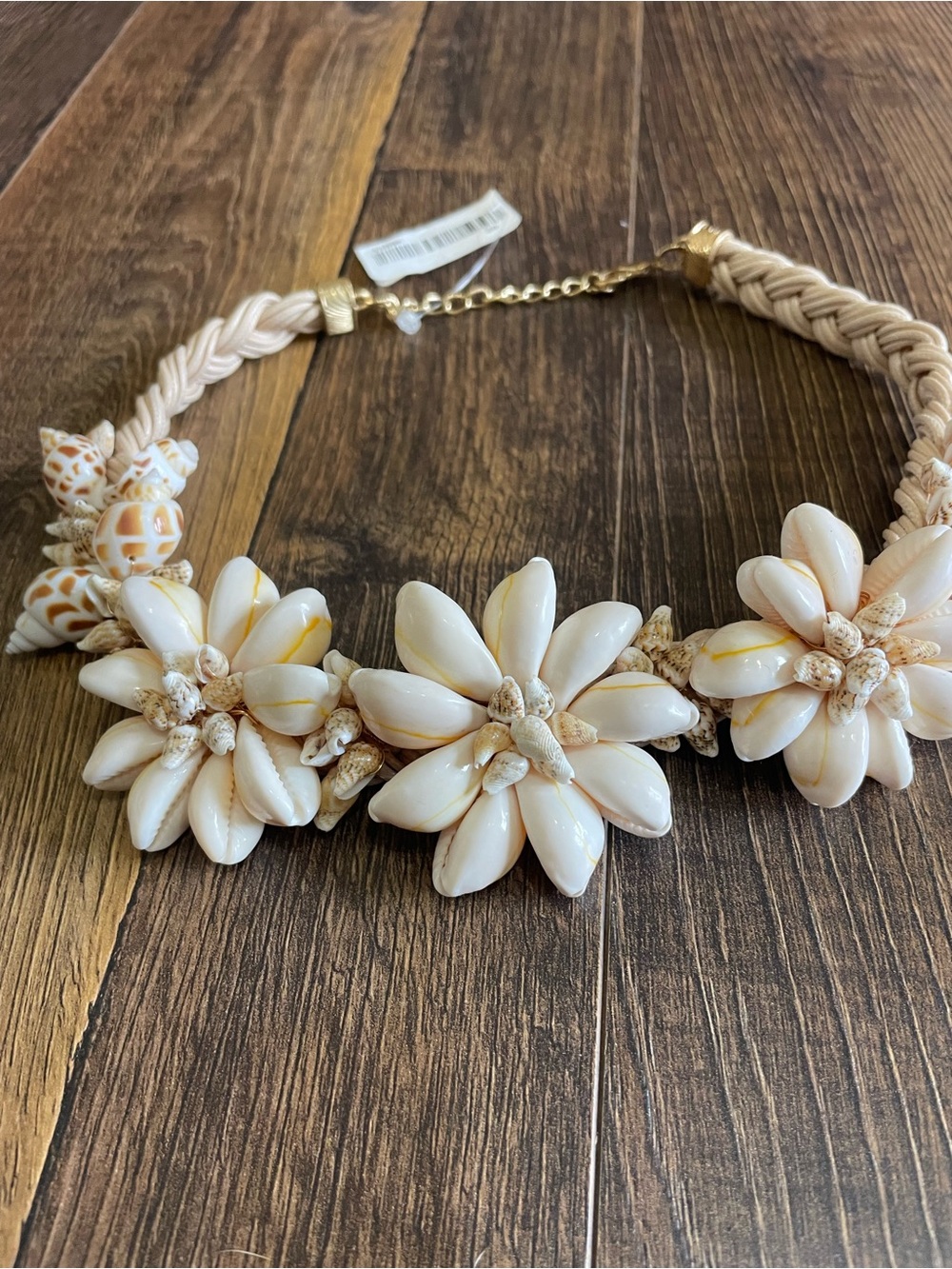 NWT Handcrafted Santorini Cream Shell Flower Statement Necklace - Women Jewelry - Picture 5 of 7